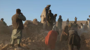 Động đất ở Afghanistan khiến hơn 800 người thiệt mạng, làng mạc bị phá hủy- Ảnh 3. Động đất ở Afghanistan khiến hơn 800 người thiệt mạng, làng mạc bị phá hủy- Ảnh 3.