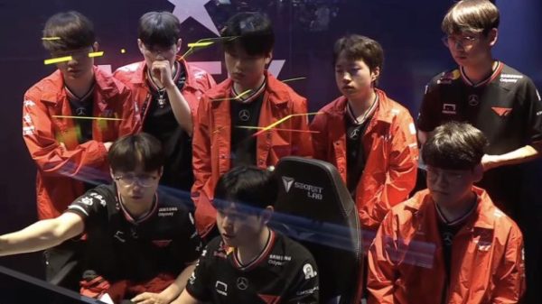 Bỏ qua việc xoay tua Xạ Thủ, fan dần nhận ra “tử huyệt” thực sự của T1 doran bi solokill 2jpg