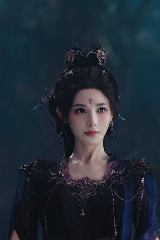 Mỹ nhân cổ trang đẹp nhất Trung Quốc hiện tại: Mọi đường nét đều tuyệt mỹ vô song, muốn chê khó hơn lên trời- Ảnh 3.