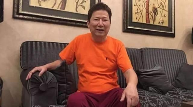 Thừa kế 99.000 tỷ đồng từ vợ đại gia hơn 38 tuổi, người đàn ông hào phóng cho Thừa kế 99.000 tỷ đồng từ vợ đại gia hơn 38 tuổi, người đàn ông hào phóng cho