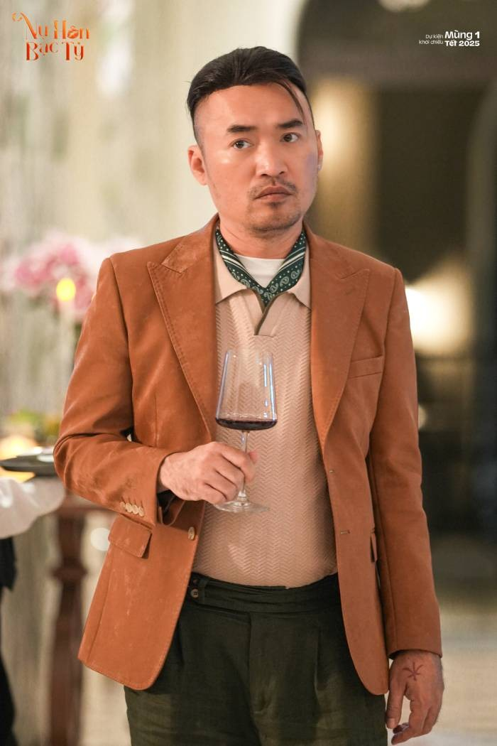 "Tôi là diễn viên đầu tiên của TP. HCM đi làm chỉ ăn cơm ngày 3 bữa, tối ngủ với giám đốc sản xuất" dsc00590 7885 699 1738411615517 1738411615771919721480