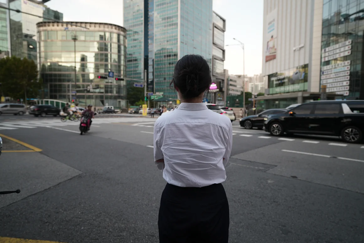 Phim khiêu dâm deepfake hủy hoại cuộc sống thực tại ở 'xứ sở kim chi'- Ảnh 1.