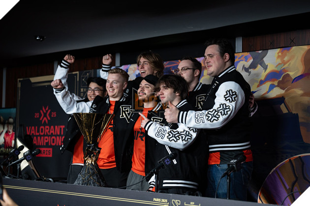 VALORANT Champions 2025: Tap The NRG Cung Nhin Lai Hanh Trinh Cua Doi Tuyen VALORANT Champions 2025: Tập Thể NRG Cùng Nhìn Lại Hành Trình Của Đội Tuyển