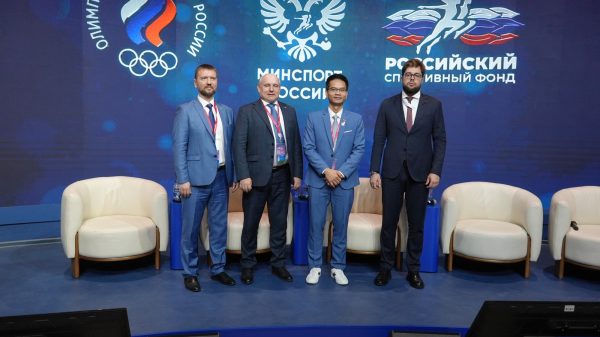 VIRESA Ký Hợp Tác Phát Triển Thể Thao Điện Tử Cùng Liên Đoàn Thể Thao Điện Tử Liên Bang Nga dsc08127 isutjpg