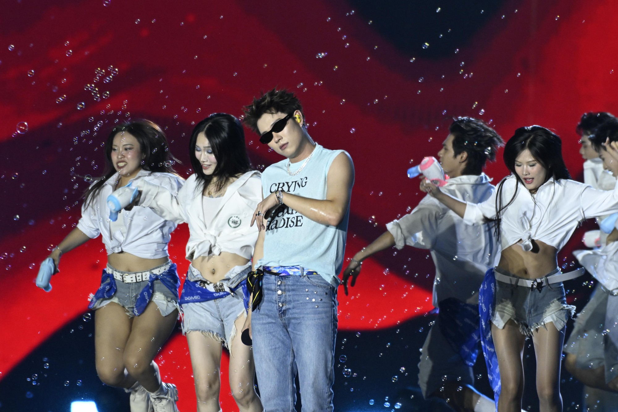 Hot nhất hôm nay: tlinh