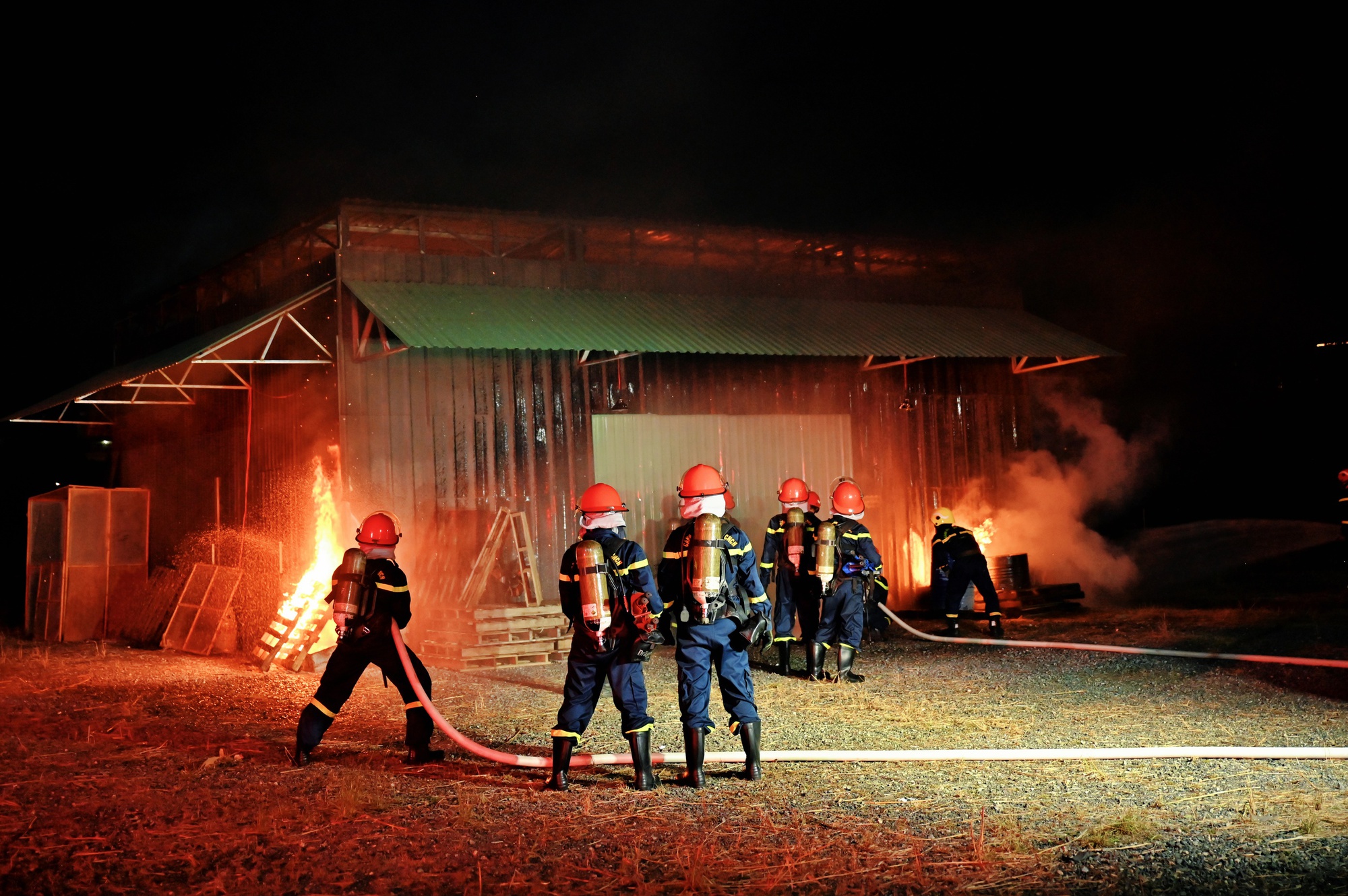 Tập 6 Chiến Sĩ Quả Cảm: 12 nghệ sĩ xúc động nói lời tạm biệt trong 1 thử thách khốc liệt- Ảnh 1.