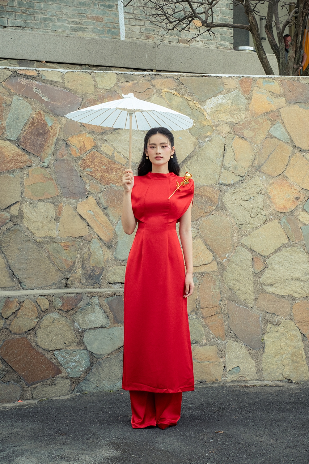 Hoa hậu Ý Nhi thăng hạng nhan sắc trước thềm dự thi Miss World- Ảnh 4. Hoa hậu Ý Nhi thăng hạng nhan sắc trước thềm dự thi Miss World- Ảnh 4.