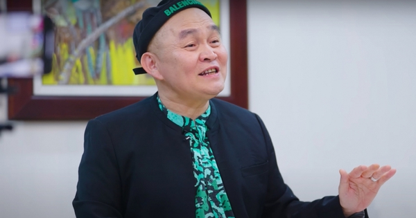 Xuân Hinh kể chuyện buôn lợn, gà để kiếm sống trước khi thành danh hài xứ Bắc 30 Xuân Hinh kể chuyện buôn lợn, gà để kiếm sống trước khi thành danh hài xứ Bắc dsgqg 1742275933035 17422759332971652897226 0 0 628 1200 crop 1742276048697934190533jpg