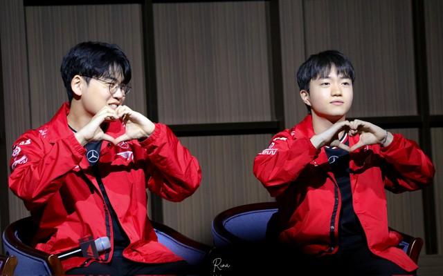 Gumayusi - Keria đang cho thấy bộ đôi Đường Dưới hủy diệt Gumayusi - Keria đang cho thấy bộ đôi Đường Dưới hủy diệt