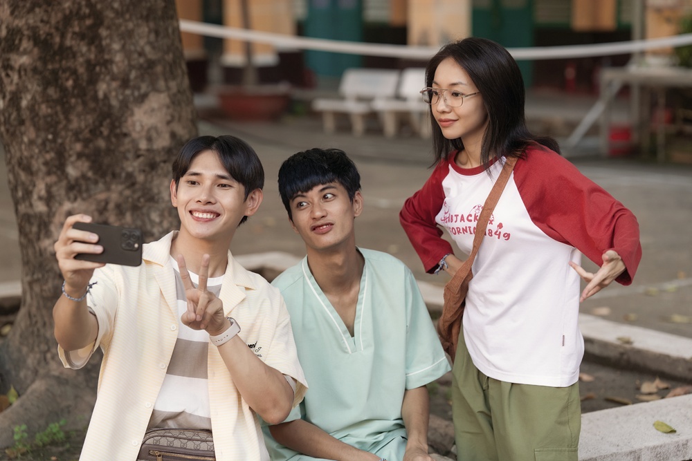 Đây đích thị là phim Việt đáng hóng nhất hè này, nam chính nằm 1 chỗ cũng khiến khán giả bật khóc- Ảnh 5. Đây đích thị là phim Việt đáng hóng nhất hè này, nam chính nằm 1 chỗ cũng khiến khán giả bật khóc- Ảnh 5.