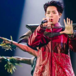 Báo Nga và khán giả ca ngợi Đức Phúc: Màn trình diễn khiến khán phòng nghẹt thở ducp1 14211813 1758447809157 1758447809470918358015 34 0 411 720 crop 1758447977101444014625png