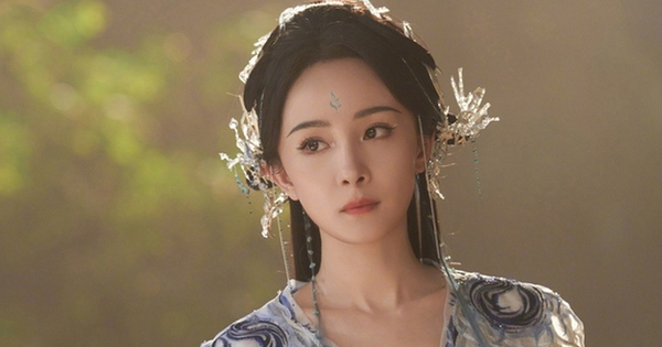 10 nữ thần dao kéo đẹp nhất Trung Quốc: Dương Mịch xếp sau Angelababy, hạng 1 là kiệt tác của phòng mổ duong mich 2 1717815975823 1757907384300 1757907384710309203436 38 0 572 1020 crop 17579074218681069079388 0 119 472 1020 crop 1757907432474528155401png