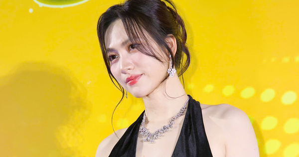 Cận cảnh nhan sắc mỹ nhân được khen đẹp nhất Việt Nam hiện tại, đến cả mặt mộc cũng vô địch thiên hạ 27 Cận cảnh nhan sắc mỹ nhân được khen đẹp nhất Việt Nam hiện tại, đến cả mặt mộc cũng vô địch thiên hạ dv phuong anh dao 1 1736752333 1754499315789599932353 67 3 589 1000 crop 17544993223261350188145png