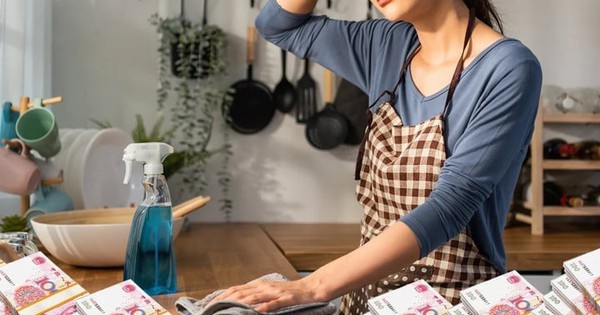 Vợ đòi tiền làm việc nhà khi ly hôn, tòa phán phải đòi gấp 5 lần mới xứng 30 Vợ đòi tiền làm việc nhà khi ly hôn, tòa phán phải đòi gấp 5 lần mới xứng e09c88c9 a516 4ae0 a10c fa6900f2bbcf02fb7bea 09314644 1742371130621 17423711307899088433 0 0 450 720 crop 17423711509311910025079jpeg