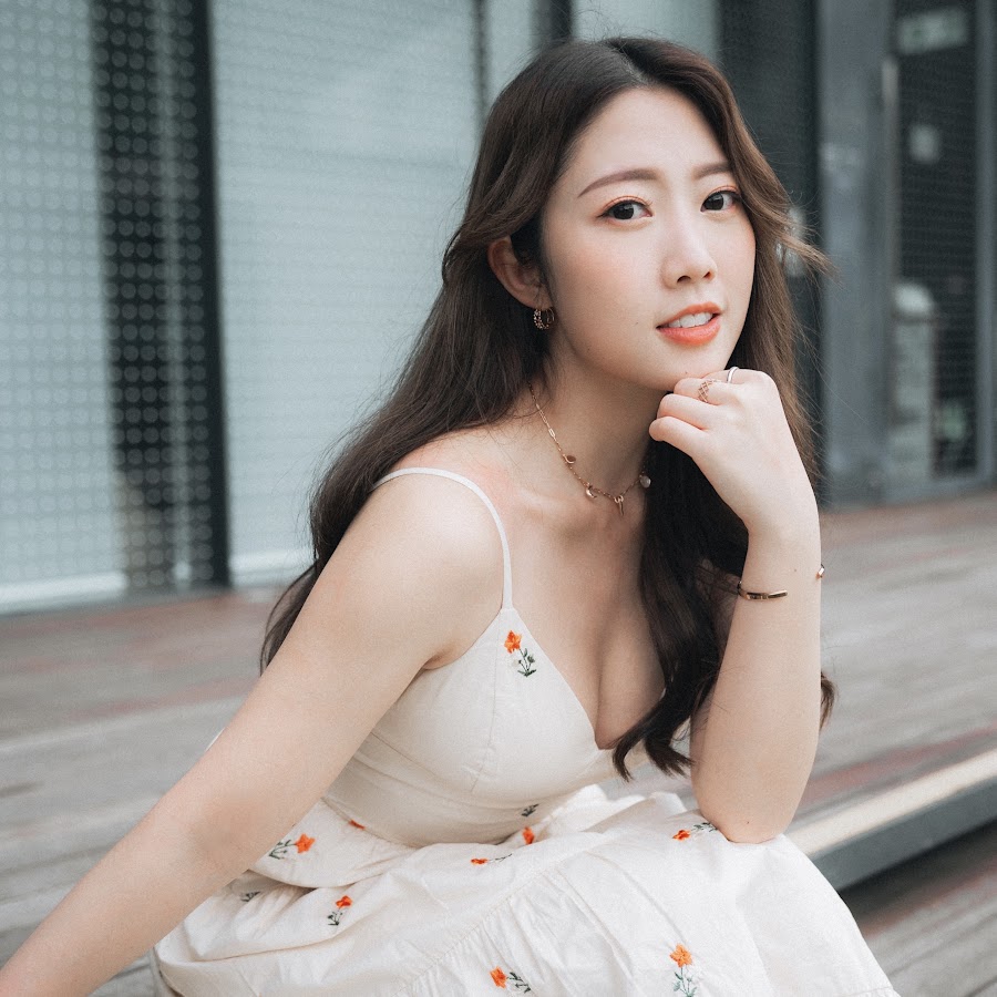 Sao nữ khổ sở vì bạn trai “cuồng” kiểm soát, quản cả việc dùng giấy vệ sinh- Ảnh 2. Sao nữ khổ sở vì bạn trai “cuồng” kiểm soát, quản cả việc dùng giấy vệ sinh- Ảnh 2.