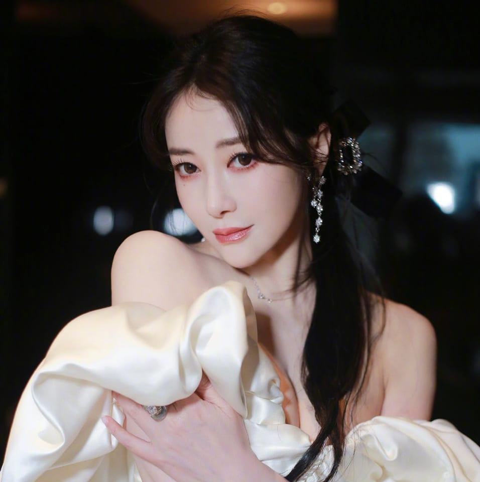 Nữ thần cổ trang bị bạn trai tung ảnh nóng chấn động, nay có cái kết bất ngờ bên “hồng hài nhi”- Ảnh 6.