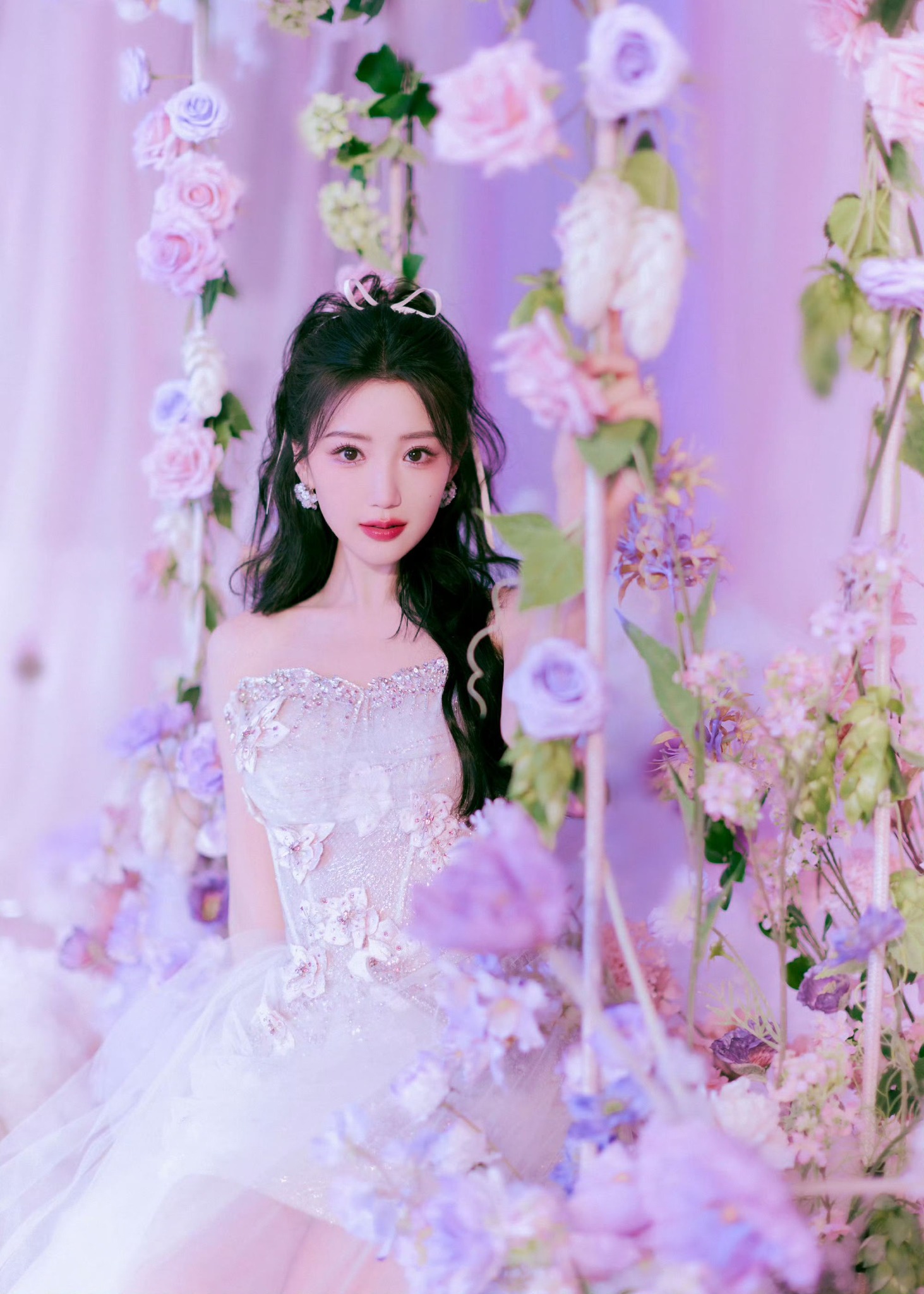 Sao Cbiz thiếu tình thương cha mẹ: Lộ Tư than thở kể khổ, có người mới sinh đã bị ném thùng rác- Ảnh 4.