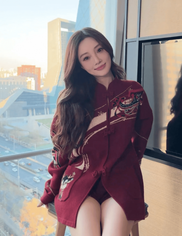 Gia tài nghìn tỷ, “Ảnh hậu ngoại tình” vẫn than nghèo kể khổ khiến khán giả trợn tròn mắt- Ảnh 1.