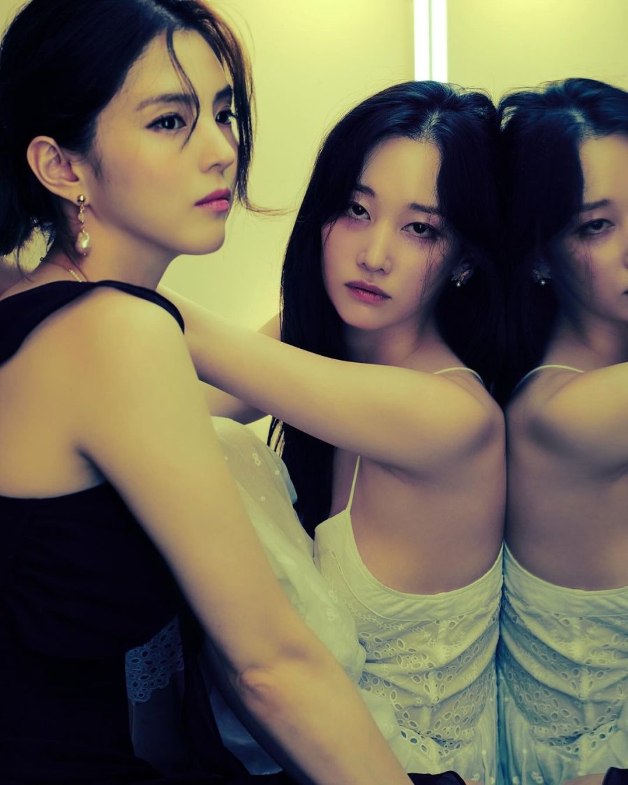 Phim 18+ bị cả MXH đòi cấm chiếu: 2 nữ chính dính bão tẩy chay, kịch bản ai nghe cũng nhăn mặt- Ảnh 4. Phim 18+ bị cả MXH đòi cấm chiếu: 2 nữ chính dính bão tẩy chay, kịch bản ai nghe cũng nhăn mặt- Ảnh 4.