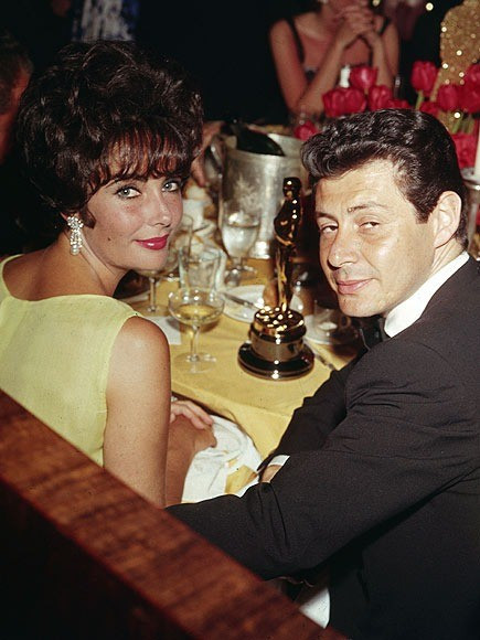 8 cuộc hôn nhân của huyền thoại Elizabeth Taylor- Ảnh 3. 8 cuộc hôn nhân của huyền thoại Elizabeth Taylor- Ảnh 3.