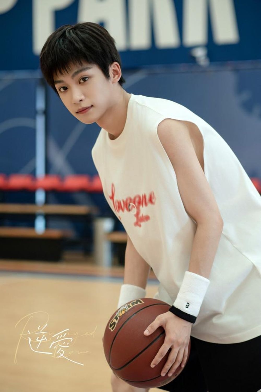 Kinh hoàng cảnh nam thần đam mỹ hot nhất hiện nay khóc mếu vì bị fan cuồng truy đuổi, dí camera sát mặt- Ảnh 5.