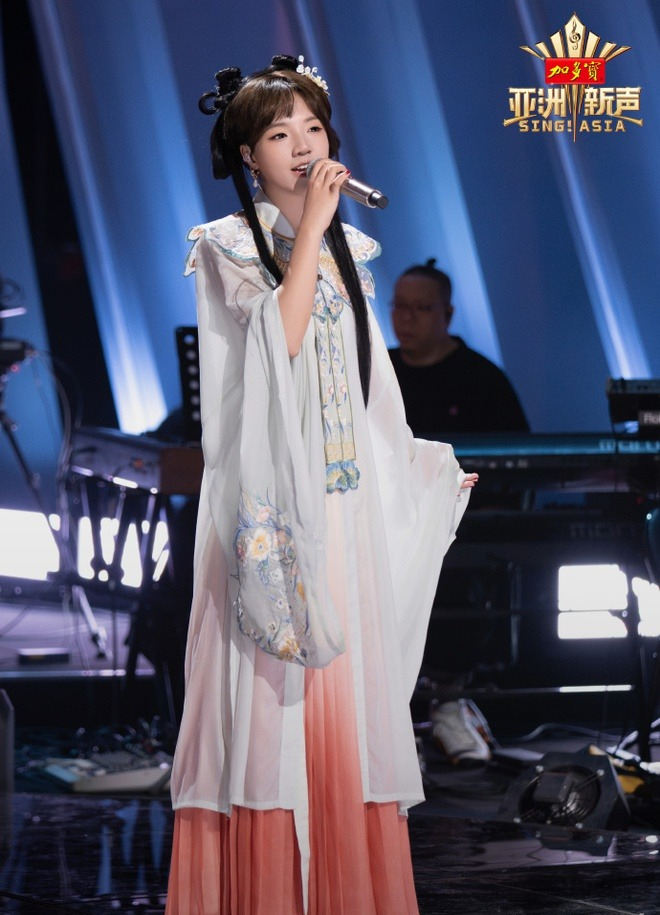 Giám khảo show Trung Quốc chấm điểm thấp khó hiểu cho Phương Mỹ Chi, tranh luận trái chiều khắp MXH- Ảnh 4.