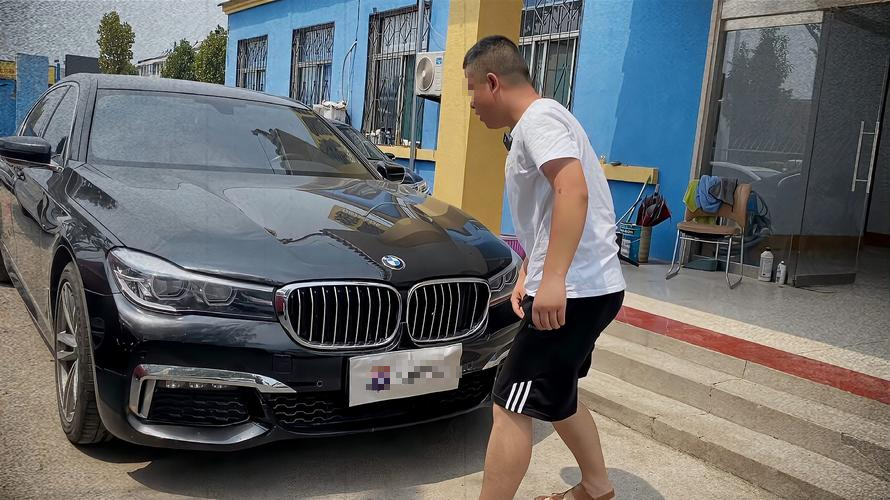 Chỉ là công nhân lắp ráp nhưng sở hữu Mercedes và Porsche, tiêu xài xa xỉ: Nhiều người tin góp vốn đầu tư, có nạn nhân mất 3,6 tỷ đồng- Ảnh 2.