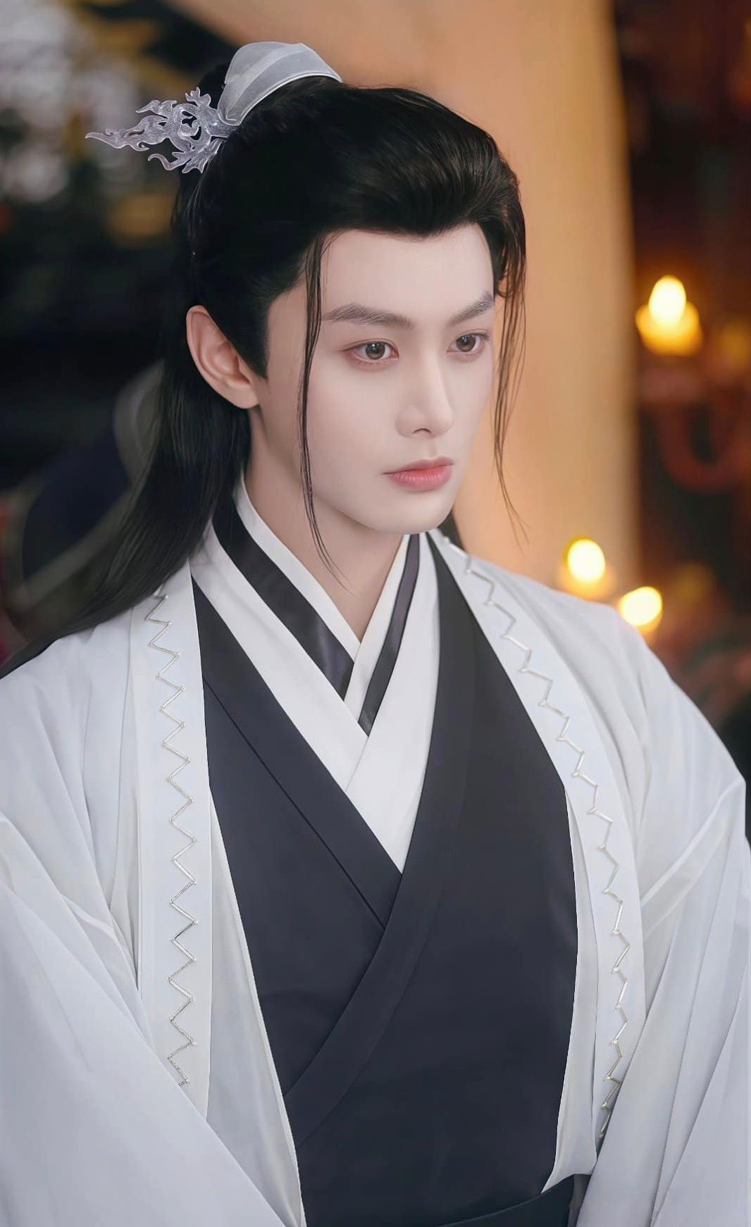 Căng: 1 nam thần bị tố ngoại tình xuyên quốc gia, mang “tiểu tam” sang tận Thái Lan dan díu- Ảnh 4.