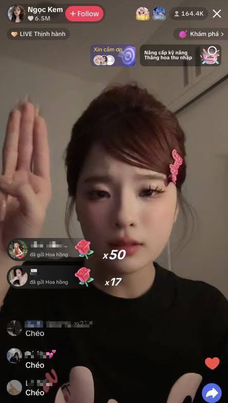 "Highlight" buổi livestream lên tiếng về lùm xùm tình ái của Ngọc Kem, hơn 165k mắt xem trực tiếp edit 48530119610467093174896148538605989879516785n 1742483705608480515751