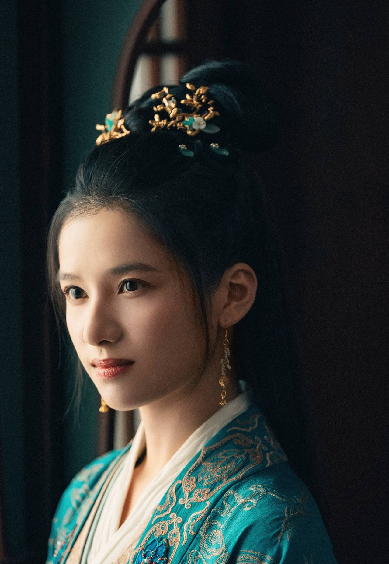 Tàng Hải Truyện của Tiêu Chiến: Bí ẩn phong thủy, tình yêu giằng xé và cuộc chơi quyền mưu kịch tính- Ảnh 3.