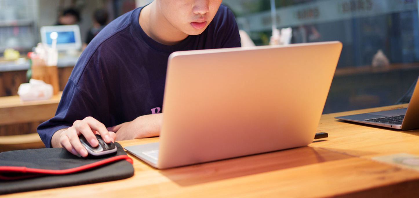 Rùng mình hành vi phát tán trắng trợn nội dung nhạy cảm ngay trên sóng, công ty livestream thu lợi hàng chục tỷ- Ảnh 2.