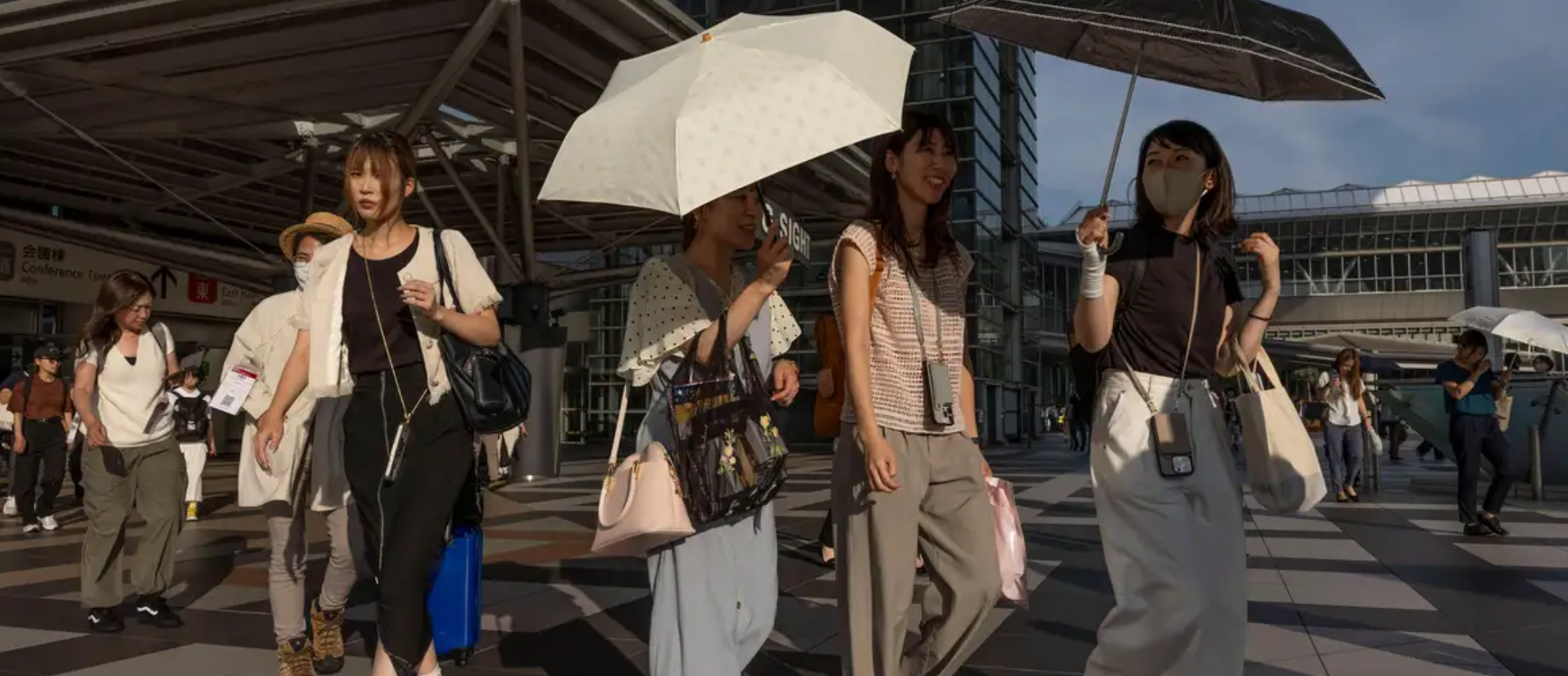 Gen Z Nhật Bản và xu hướng buông bỏ vì nhận ra những gì xảy ra trong thế hệ trước là vô lý- Ảnh 1.