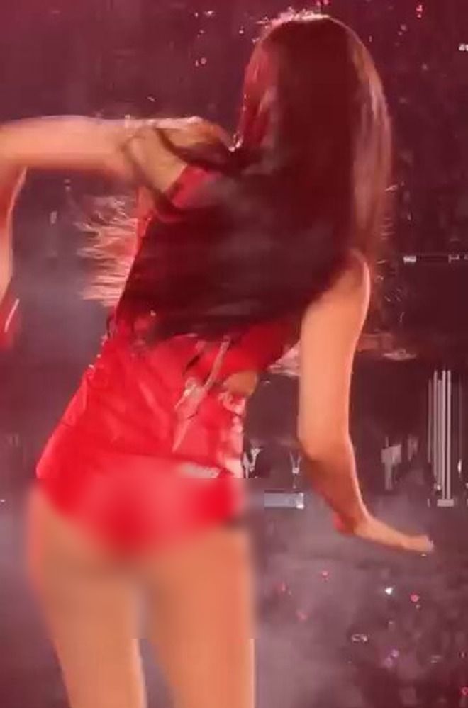 "Nhức mắt" cảnh quần idol nữ ngày càng ngắn, tất cả do BLACKPINK "đầu têu"? edit dda838bf 3556 4ab1 8f80 78acensored 17541464821491391404883 1754183138741 17541831389461639124637