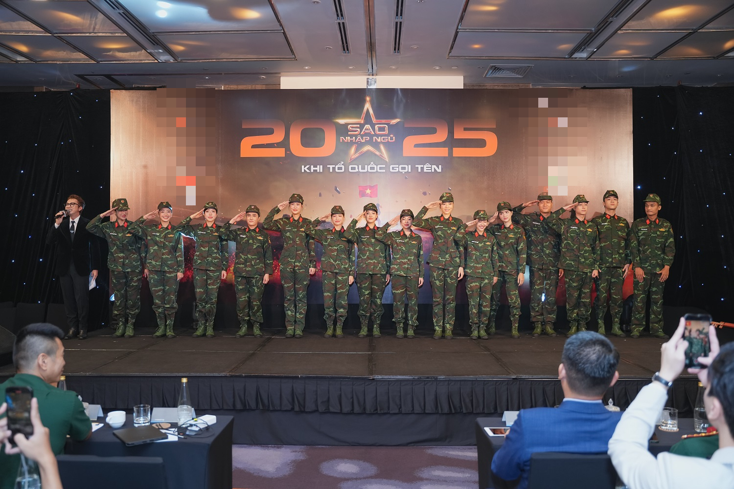 Hoa hậu Hương Giang: