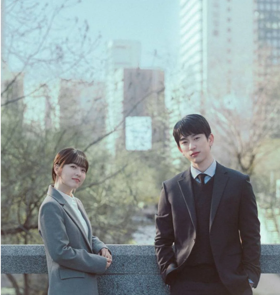 Our Unwritten Seoul: Nếu bạn đang gượng cười nơi văn phòng và bật khóc khi về nhà, thì đây là bộ phim dành cho bạn- Ảnh 6.