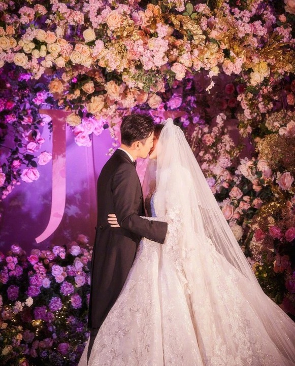 Chấn động Cbiz: Đường Yên - La Tấn đã