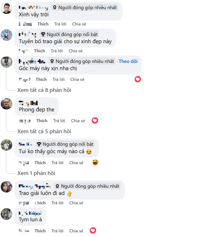 Hot girl khoe decor góc gaming đẳng cấp,