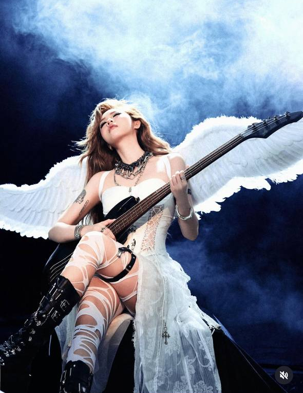 MisThy cập nhật giao diện ngoạn mục, ngoại hình ngày càng đỉnh cao khiến fan quên lối về- Ảnh 9.