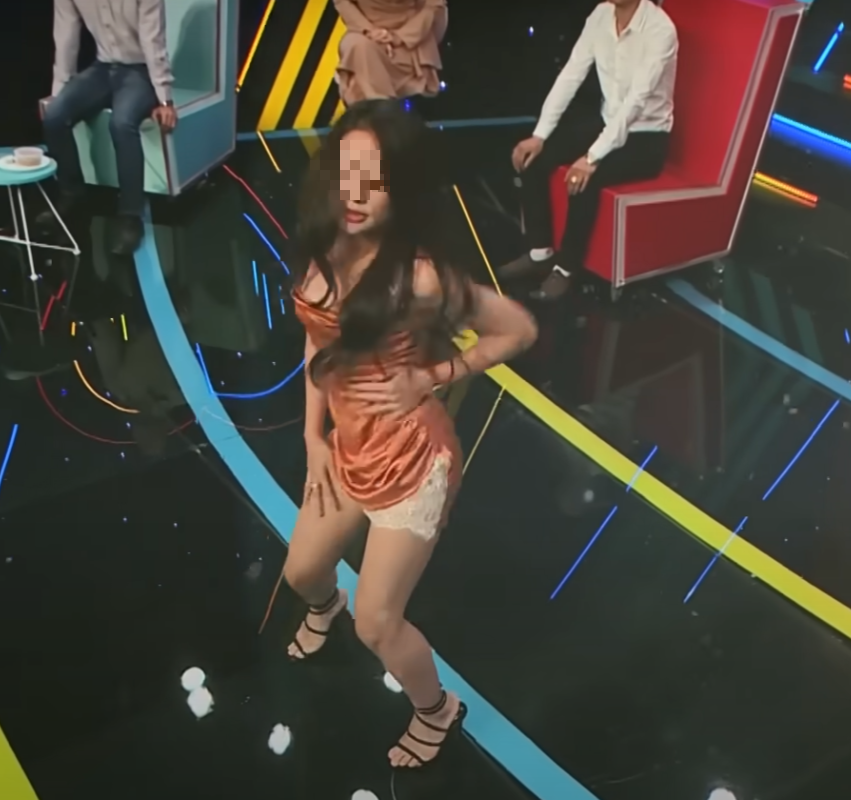 Xuất hiện trong gameshow hẹn hò, nữ streamer kiếm trăm triệu mỗi tháng thu hút sự chú ý- Ảnh 5.