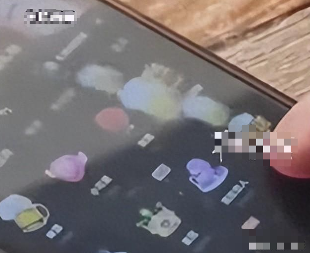 Nữ streamer bị tố dùng chiêu 18 dụ dỗ cụ ông