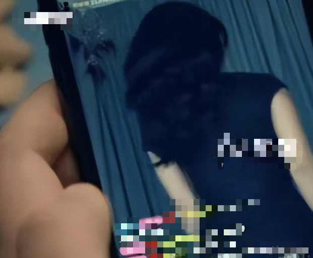 Nữ streamer bị tố dùng chiêu 18 dụ dỗ cụ ông