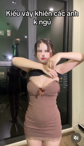 Cô gái tung video câu kéo view, bất chấp tất cả để... chốt đơn: Khi lợi nhuận và đồng tiền làm