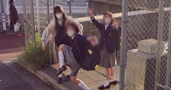 3 nữ sinh Nhật Bản trên Google Maps là ai mà nổi tiếng toàn mạng? edit sddefault 17543018272331435098427 1754323506335 17543235064681619816585 68 53 282 396 crop 17543235417601225428160jpeg