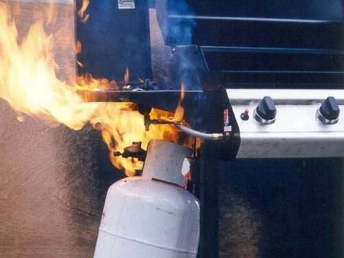 Nổ quán ở Nhật Bản khiến 1 người tử vong ngay tại chỗ: Hiện trường chỉ còn trơ khung, nguyên nhân từ khu vực bếp- Ảnh 4.