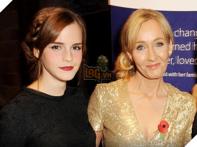 Sao Nu Emma Watson Bay To Co Van Rat Ton Trong J.K Rowling Sau Nhieu On Ao Ve Chuyen Gioi. 2 Sao nữ Emma Watson cùng nhà văn J.K.Rowling.