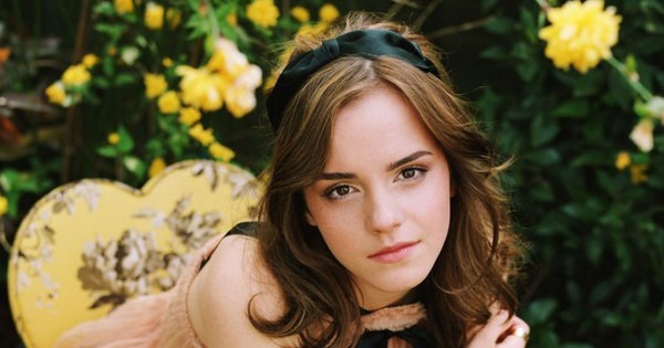 Emma Watson "tự hủy", hỏng luôn cả hình tượng ngọc nữ nức tiếng showbiz emma watson tung muon bo nghe sa 1752377941966390013304 40 0 354 600 crop 1752377955666904808399jpg