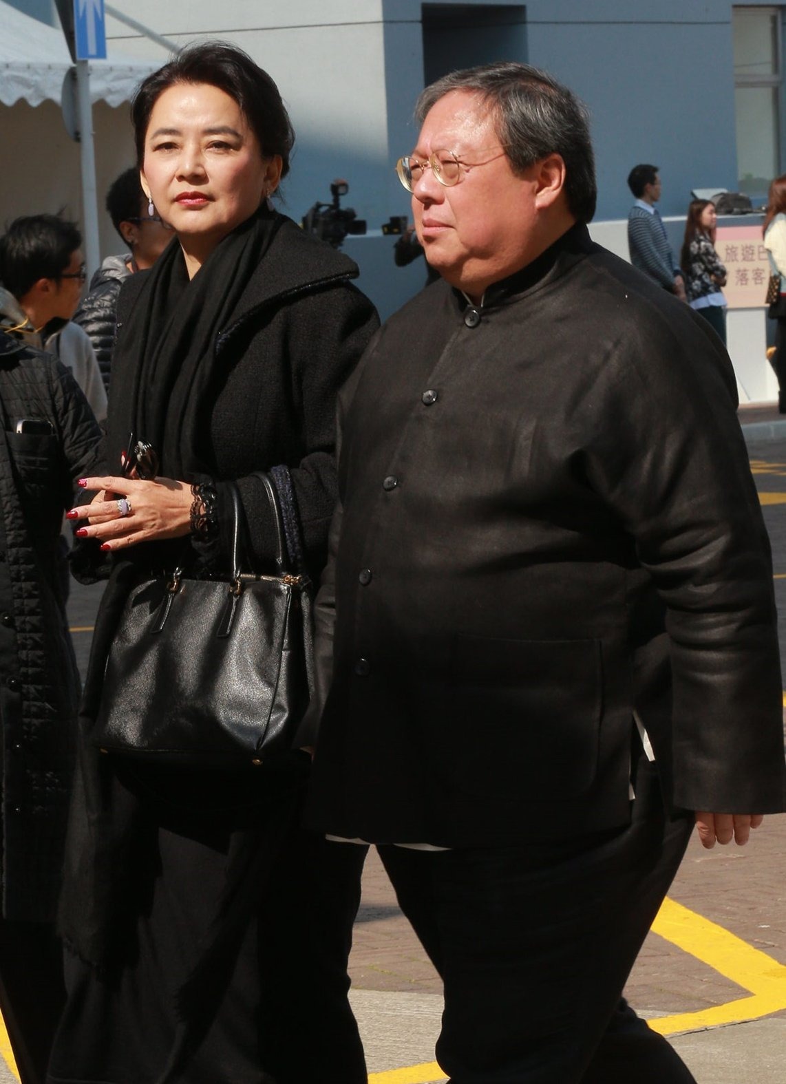 4 mỹ nhân showbiz khổ sở vì chồng đi tù- Ảnh 10.