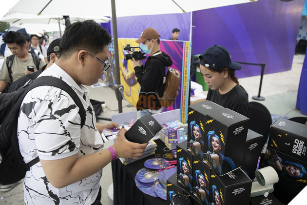 Dong Dao Nguoi Ham Mo LMHT: Toc Chien Gop Mat Tai Wild Rounds SMASH 2025 6 Đông Đảo Người Hâm Mộ LMHT: Tốc Chiến Góp Mặt Tại Wild Rounds SMASH 2025 6