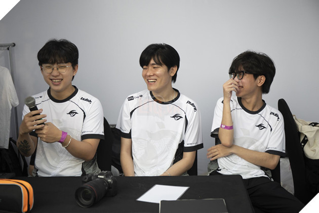 Dong Dao Nguoi Ham Mo LMHT: Toc Chien Gop Mat Tai Wild Rounds SMASH 2025 7 Đông Đảo Người Hâm Mộ LMHT: Tốc Chiến Góp Mặt Tại Wild Rounds SMASH 2025 7