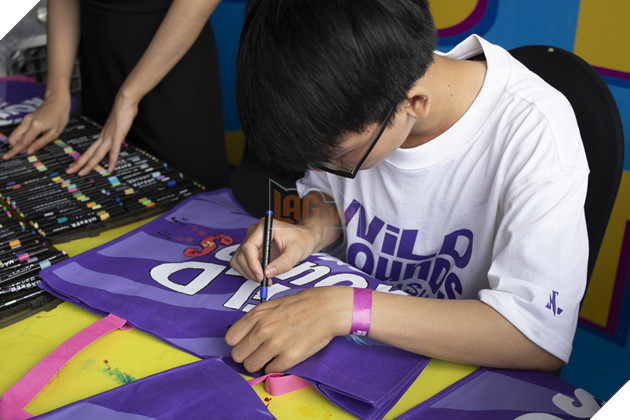 Dong Dao Nguoi Ham Mo LMHT: Toc Chien Gop Mat Tai Wild Rounds SMASH 2025 16 Đông Đảo Người Hâm Mộ LMHT: Tốc Chiến Góp Mặt Tại Wild Rounds SMASH 2025 16